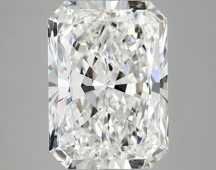4.12 Carat Radiant Shaped Ideal Cut VVS2 IGI Certified Lab Grown Diamond