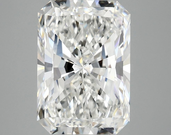 4.1 Carat Radiant Shaped Ideal Cut VVS2 IGI Certified Lab Grown Diamond