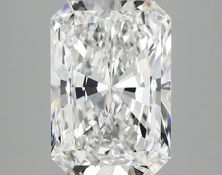 3.07 Carat Radiant Shaped Ideal Cut VVS2 IGI Certified Lab Grown Diamond