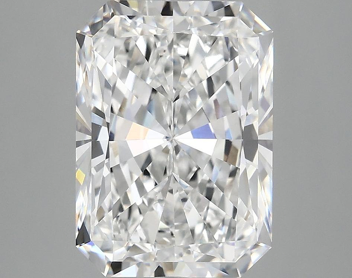 4.02 Carat Radiant Shaped Ideal Cut VVS2 IGI Certified Lab Grown Diamond