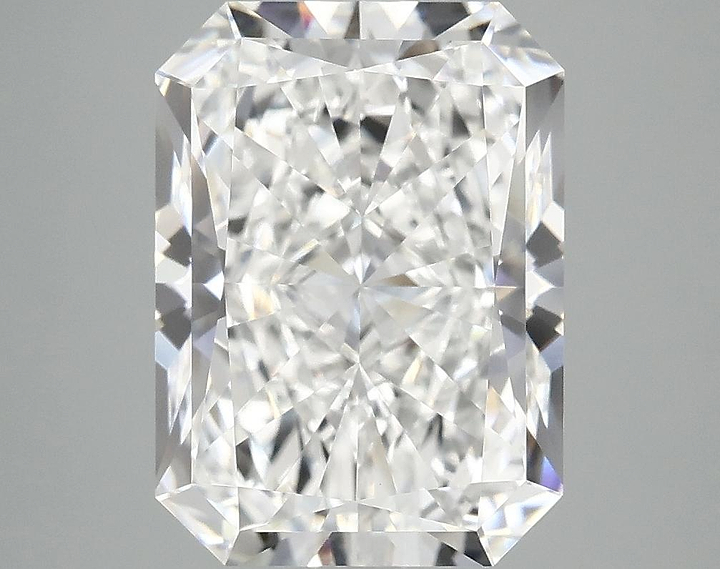 4.84 Carat Radiant Shaped Excellent Cut VVS2 IGI Certified Lab Grown Diamond