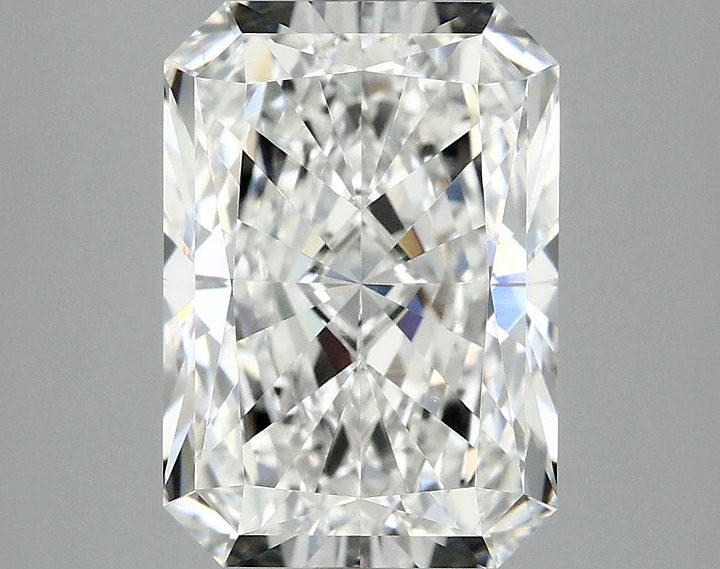4.18 Carat Radiant Shaped Ideal Cut VS1 IGI Certified Lab Grown Diamond