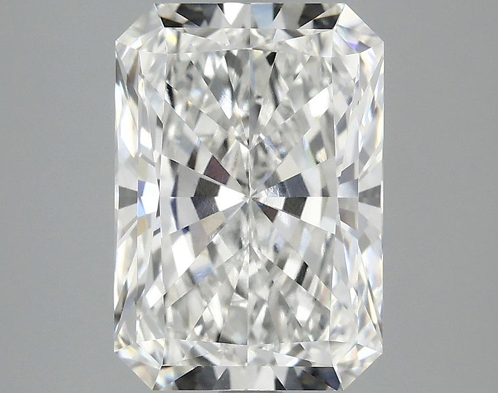 3.88 Carat Radiant Shaped Ideal Cut VVS2 IGI Certified Lab Grown Diamond