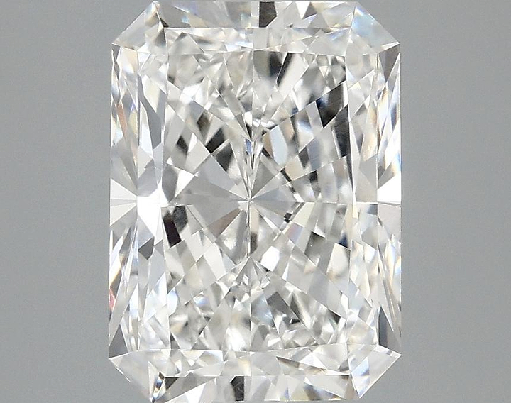 3.0 Carat Radiant Shaped Excellent Cut VS1 IGI Certified Lab Grown Diamond
