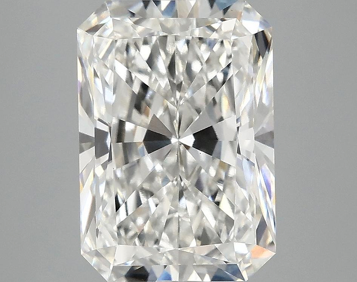 3.55 Carat Radiant Shaped Ideal Cut VS1 IGI Certified Lab Grown Diamond