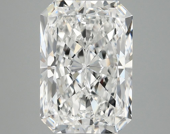 4.06 Carat Radiant Shaped Ideal Cut VVS2 IGI Certified Lab Grown Diamond