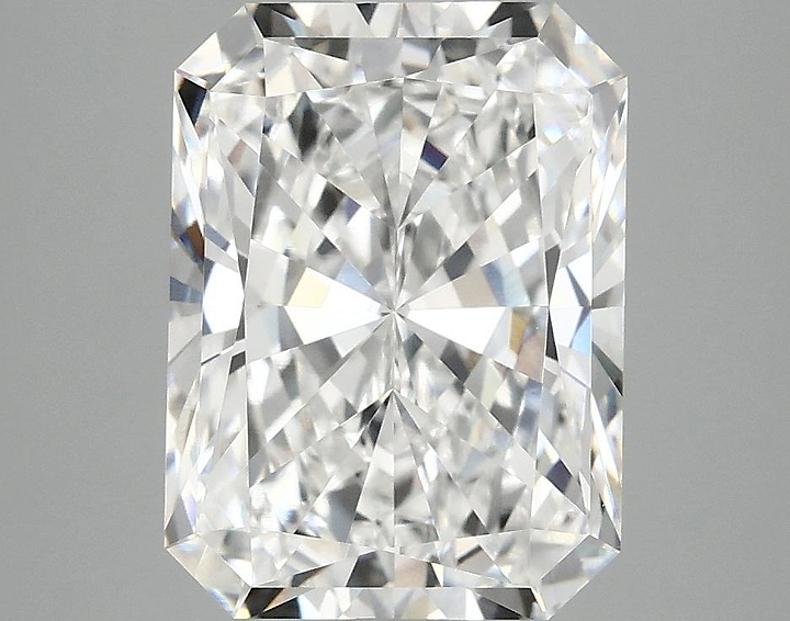 4.05 Carat Radiant Shaped Excellent Cut VVS2 IGI Certified Lab Grown Diamond