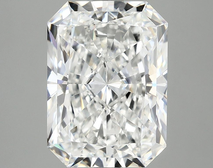 4.05 Carat Radiant Shaped Excellent Cut VS1 IGI Certified Lab Grown Diamond