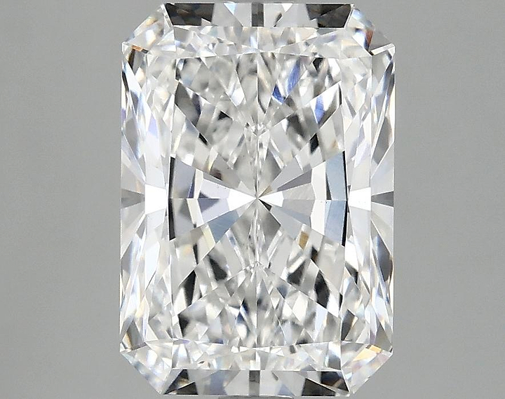 3.06 Carat Radiant Shaped Ideal Cut VVS2 IGI Certified Lab Grown Diamond