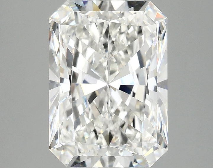 4.1 Carat Radiant Shaped Ideal Cut VVS2 IGI Certified Lab Grown Diamond