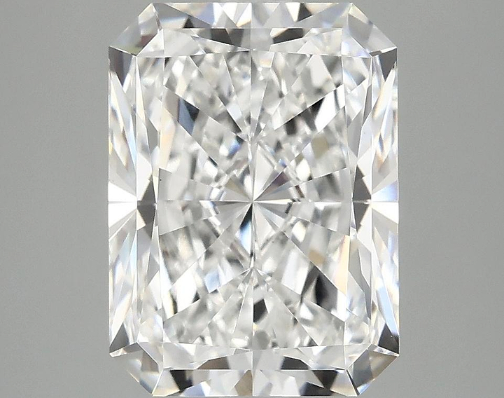 4.02 Carat Radiant Shaped Excellent Cut VS1 IGI Certified Lab Grown Diamond