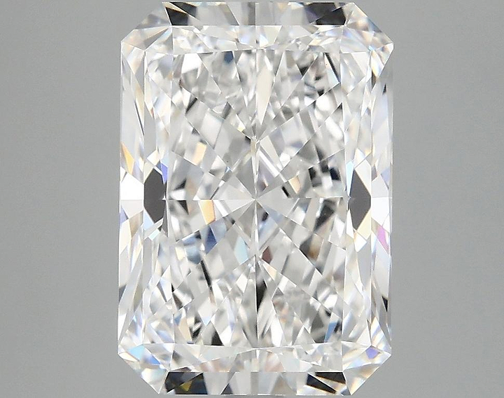 4.19 Carat Radiant Shaped Ideal Cut VVS2 IGI Certified Lab Grown Diamond
