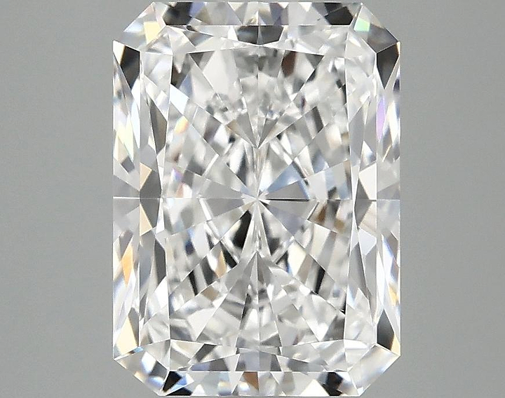 3.01 Carat Radiant Shaped Excellent Cut VVS2 IGI Certified Lab Grown Diamond