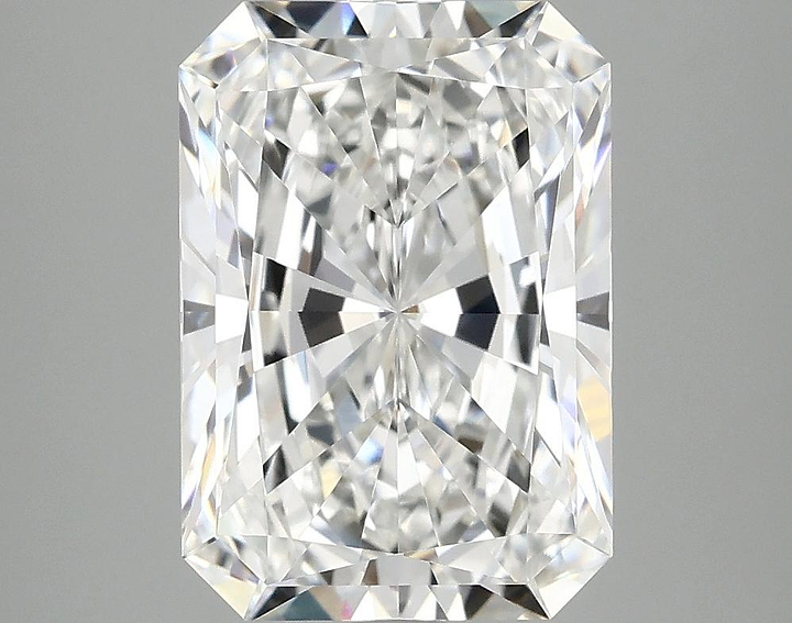 4.05 Carat Radiant Shaped Ideal Cut VVS2 IGI Certified Lab Grown Diamond
