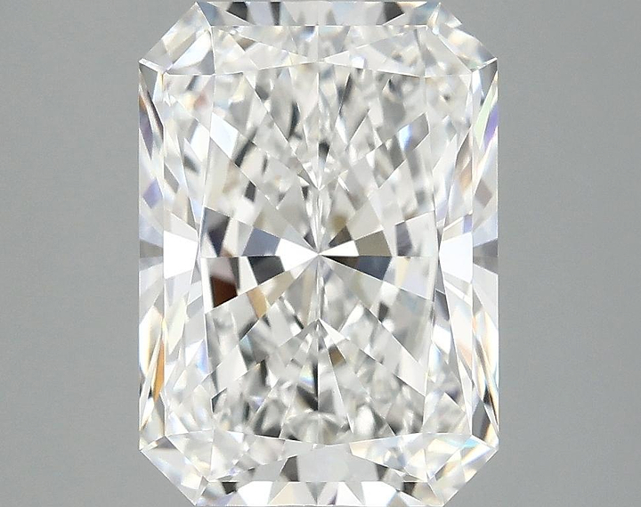 4.07 Carat Radiant Shaped Ideal Cut VVS2 IGI Certified Lab Grown Diamond