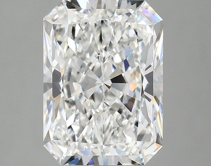 3.05 Carat Radiant Shaped Excellent Cut VVS2 IGI Certified Lab Grown Diamond