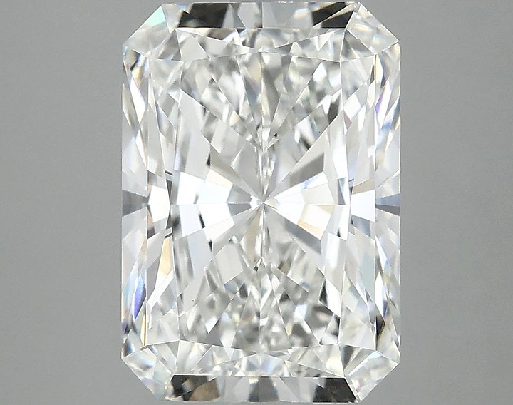 3.9 Carat Radiant Shaped Ideal Cut VVS2 IGI Certified Lab Grown Diamond