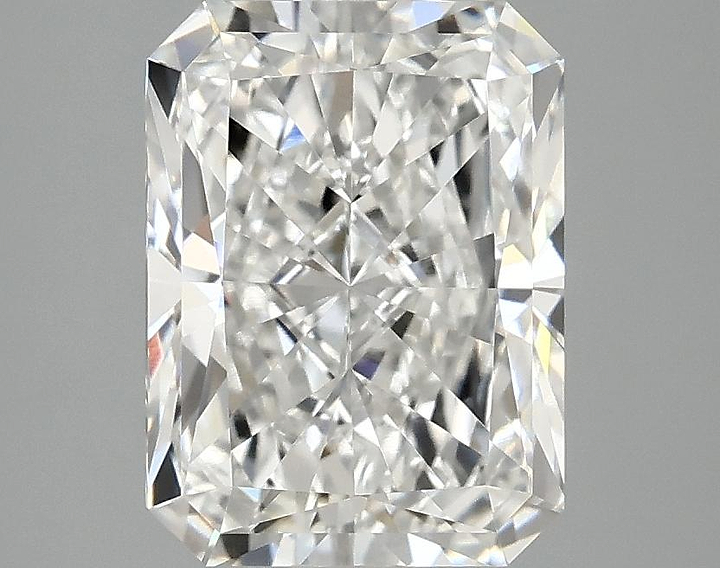 3.0 Carat Radiant Shaped Excellent Cut VVS2 IGI Certified Lab Grown Diamond
