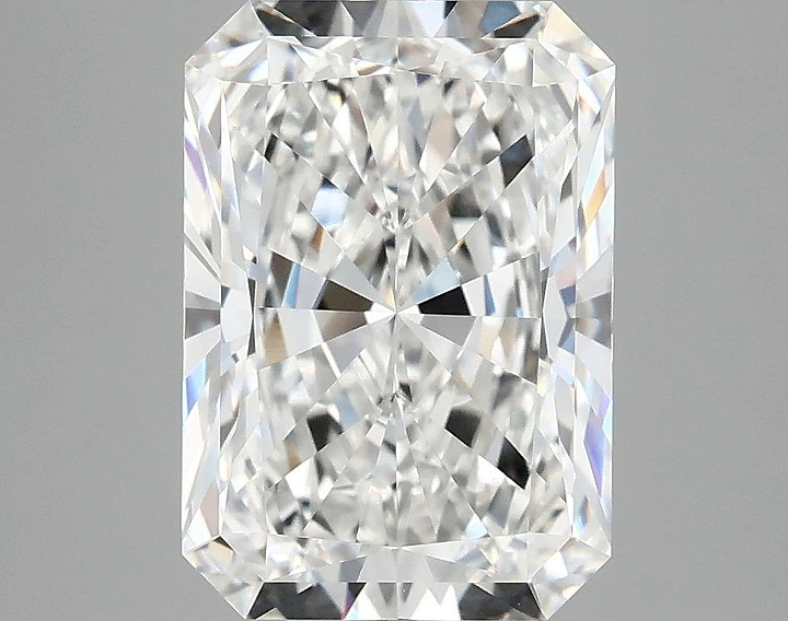 4.07 Carat Radiant Shaped Ideal Cut VVS2 IGI Certified Lab Grown Diamond