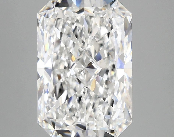 3.73 Carat Radiant Shaped Ideal Cut VS1 IGI Certified Lab Grown Diamond