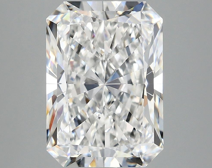 4.18 Carat Radiant Shaped Ideal Cut VVS2 IGI Certified Lab Grown Diamond