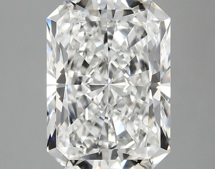 3.17 Carat Radiant Shaped Excellent Cut VVS2 IGI Certified Lab Grown Diamond