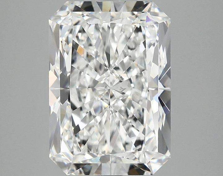 4.03 Carat Radiant Shaped Ideal Cut VVS2 IGI Certified Lab Grown Diamond
