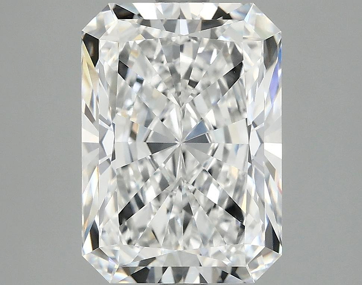 3.79 Carat Radiant Shaped Ideal Cut VVS2 IGI Certified Lab Grown Diamond