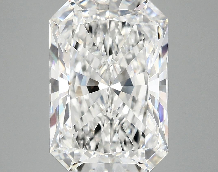 4.97 Carat Radiant Shaped Ideal Cut VVS2 IGI Certified Lab Grown Diamond