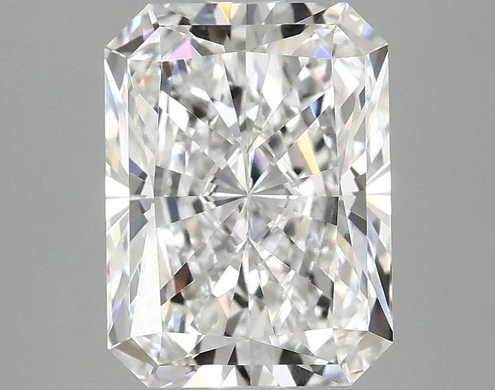 3.04 Carat Radiant Shaped Excellent Cut VVS2 IGI Certified Lab Grown Diamond
