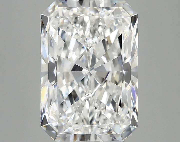 4.05 Carat Radiant Shaped Ideal Cut VVS2 IGI Certified Lab Grown Diamond