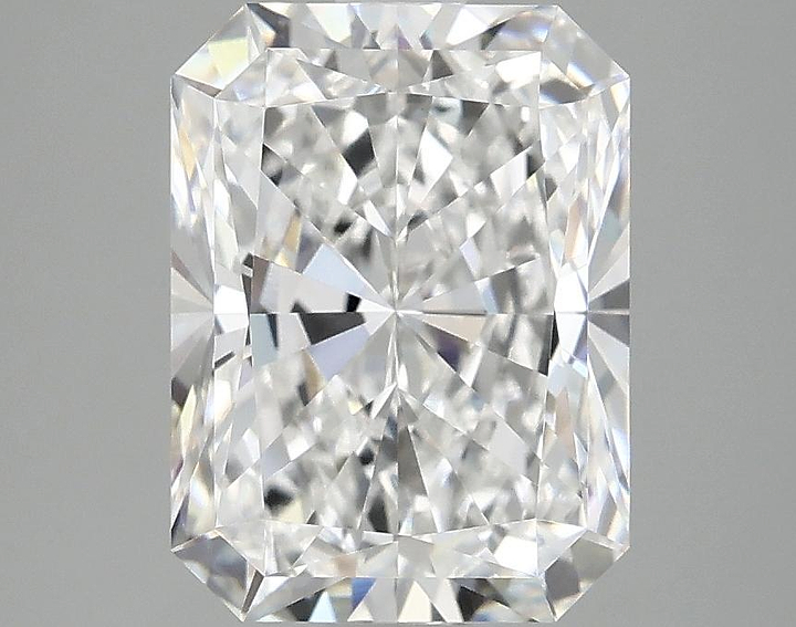 3.02 Carat Radiant Shaped Excellent Cut VVS2 IGI Certified Lab Grown Diamond