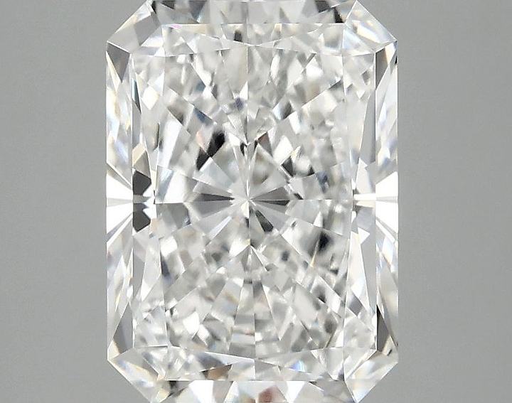 3.01 Carat Radiant Shaped Excellent Cut VVS2 IGI Certified Lab Grown Diamond