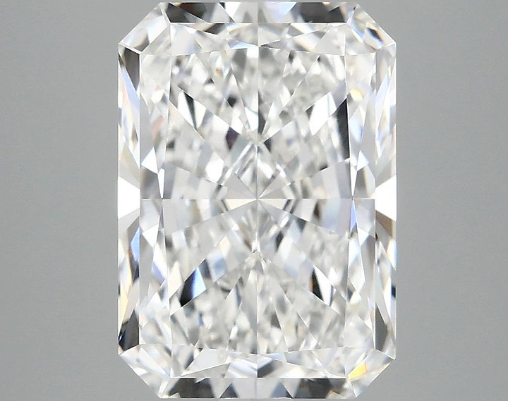 4.07 Carat Radiant Shaped Ideal Cut VVS2 IGI Certified Lab Grown Diamond