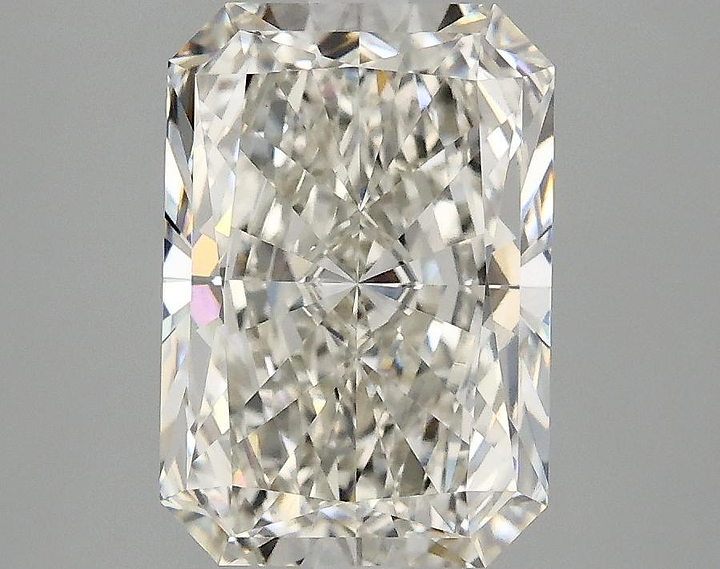 2.89 Carat Radiant Shaped Ideal Cut VVS2 IGI Certified Lab Grown Diamond