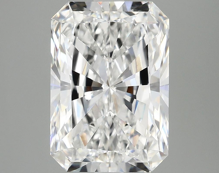 4.16 Carat Radiant Shaped Ideal Cut VVS2 IGI Certified Lab Grown Diamond