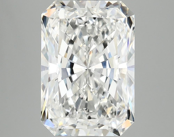 4.17 Carat Radiant Shaped Ideal Cut VS1 IGI Certified Lab Grown Diamond