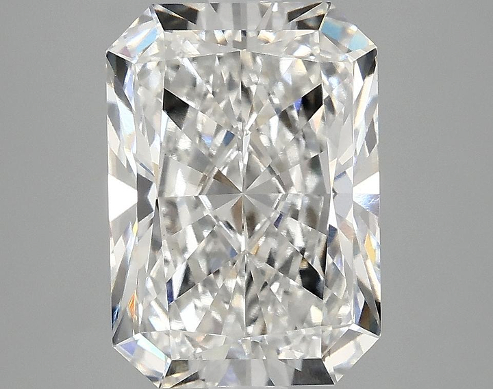 4.04 Carat Radiant Shaped Ideal Cut VS1 IGI Certified Lab Grown Diamond