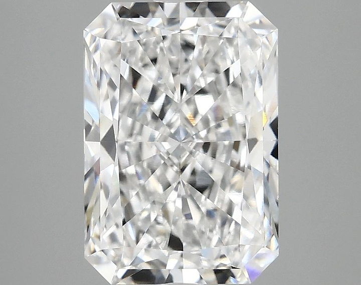 2.99 Carat Radiant Shaped Ideal Cut VVS2 IGI Certified Lab Grown Diamond