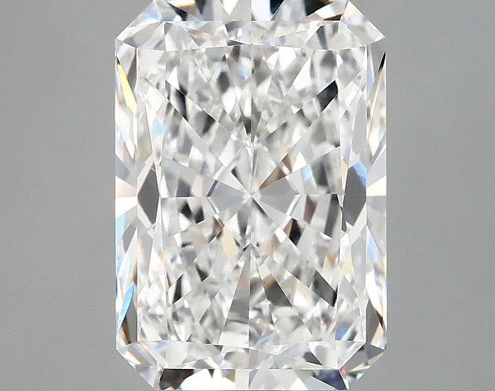 4.03 Carat Radiant Shaped Ideal Cut VVS2 IGI Certified Lab Grown Diamond