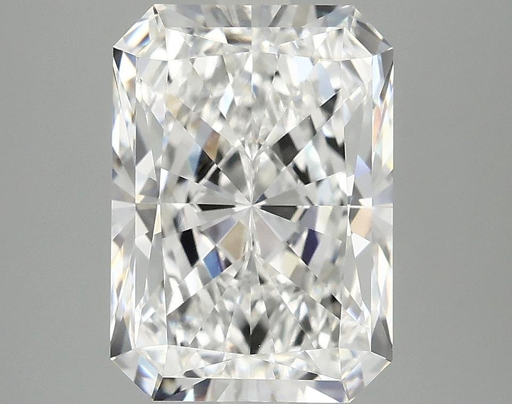 4.03 Carat Radiant Shaped Ideal Cut VVS2 IGI Certified Lab Grown Diamond