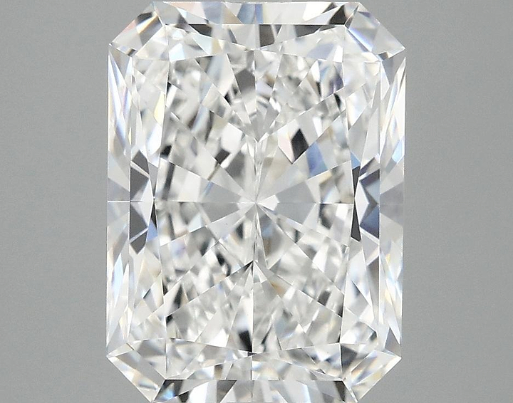 4.1 Carat Radiant Shaped Excellent Cut VVS2 IGI Certified Lab Grown Diamond