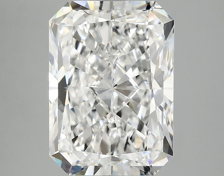 4.05 Carat Radiant Shaped Ideal Cut VVS2 IGI Certified Lab Grown Diamond