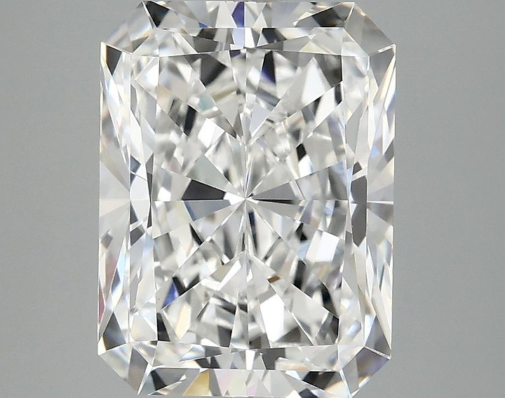 4.06 Carat Radiant Shaped Excellent Cut VVS2 IGI Certified Lab Grown Diamond