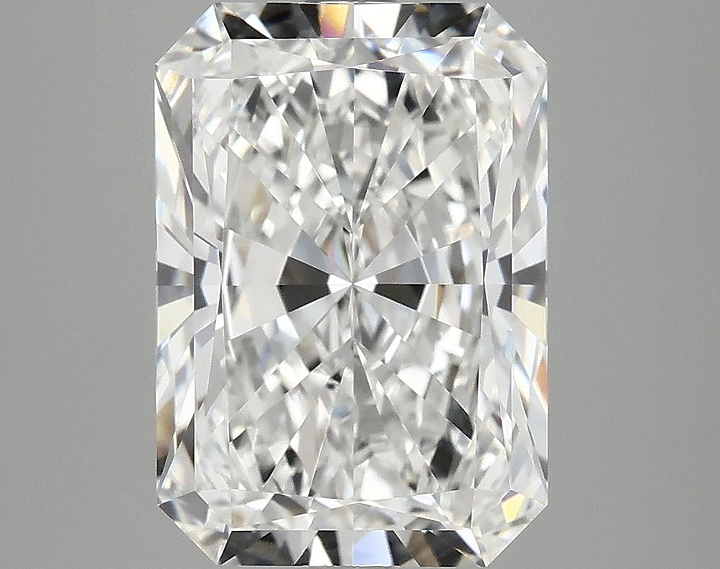 4.09 Carat Radiant Shaped Ideal Cut VVS2 IGI Certified Lab Grown Diamond