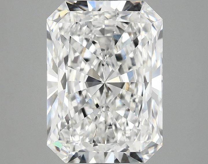 4.1 Carat Radiant Shaped Ideal Cut VVS2 IGI Certified Lab Grown Diamond