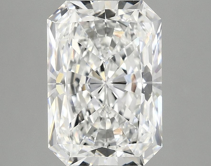 2.99 Carat Radiant Shaped Ideal Cut VVS2 IGI Certified Lab Grown Diamond