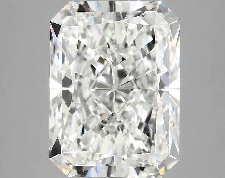 4.06 Carat Radiant Shaped Excellent Cut VS1 IGI Certified Lab Grown Diamond