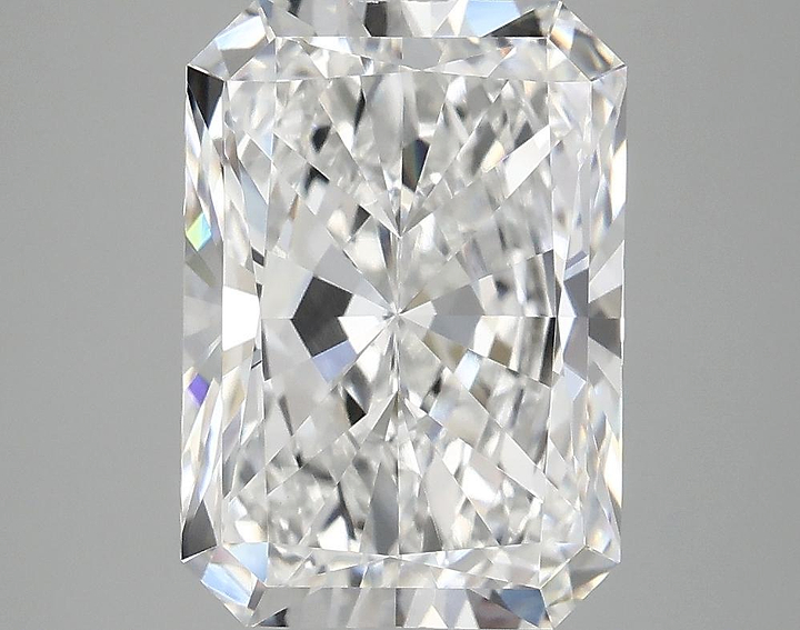 4.03 Carat Radiant Shaped Ideal Cut VVS2 IGI Certified Lab Grown Diamond
