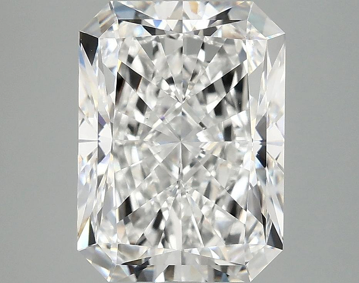4.16 Carat Radiant Shaped Excellent Cut VS1 IGI Certified Lab Grown Diamond